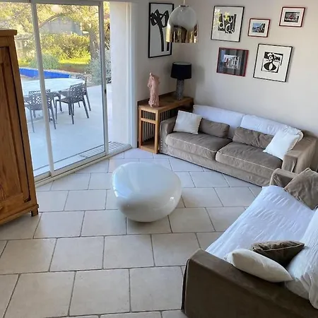 Σπίτι διακοπών Maison Spacieuse Avec Piscine Pour 4 A 8 Personnes