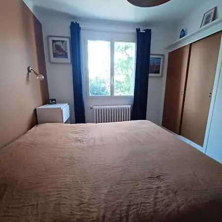 Σπίτι διακοπών Maison Spacieuse Avec Piscine Pour 4 A 8 Personnes Saint-Laurent-des-Arbres