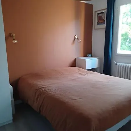 Maison Spacieuse Avec Piscine Pour 4 A 8 Personnes Σπίτι διακοπών *