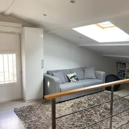 Maison Spacieuse Avec Piscine Pour 4 A 8 Personnes Σπίτι διακοπών *